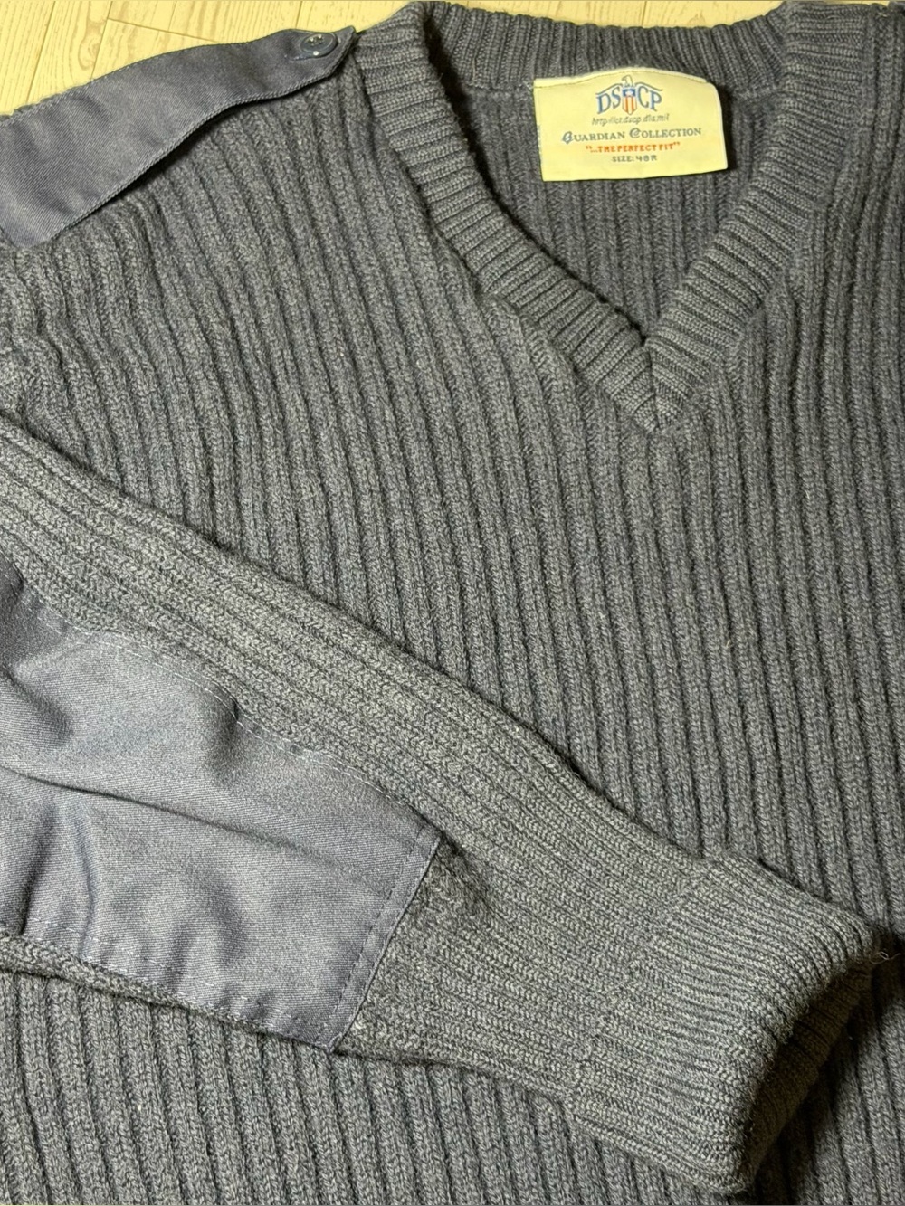 DSCP Guardian Collection Men’s 48R Wool Rib Knit Military Commando Sweater Navy